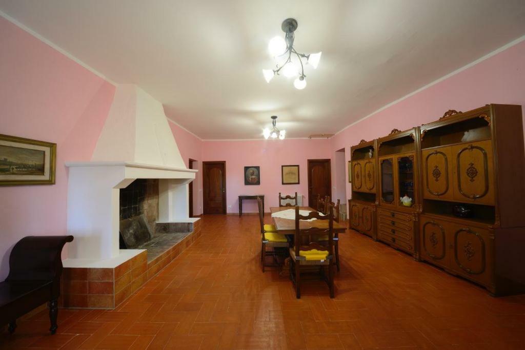 La Vecchia Cantina Guzzardi Lari Extérieur photo